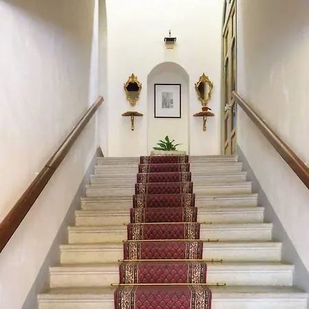 Palazzo Ninci Alojamento de Acomodação e Pequeno-almoço 3*